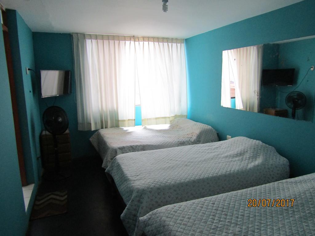 Hostal California Mollendo Bagian luar foto