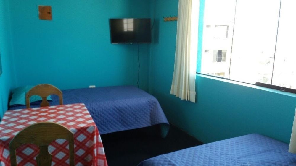 Hostal California Mollendo Bagian luar foto